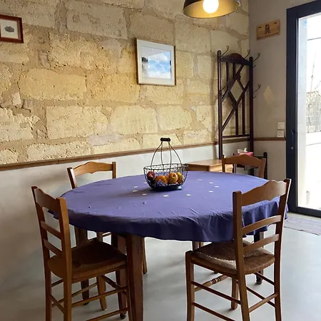 Villa Maison Entiere Avec Terrasse Surelevee Pauillac