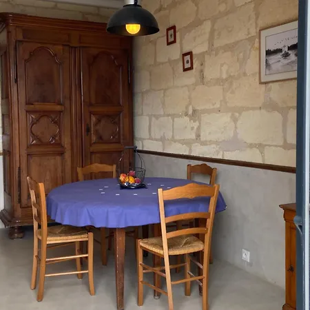 Maison Entiere Avec Terrasse Surelevee * Pauillac