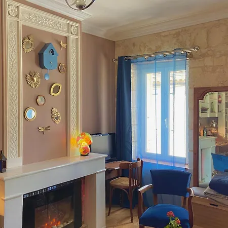 Maison Entiere Avec Terrasse Surelevee