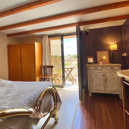 Maison Entiere Avec Terrasse Surelevee Pauillac
